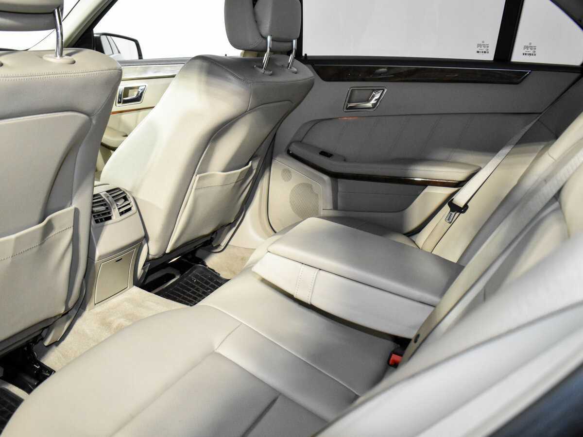 Mercedes-Benz E-Класс 2010 года с пробегом. Фото: #10