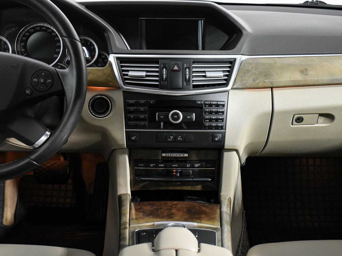 Mercedes-Benz E-Класс 2010 года с пробегом. Фото: #13