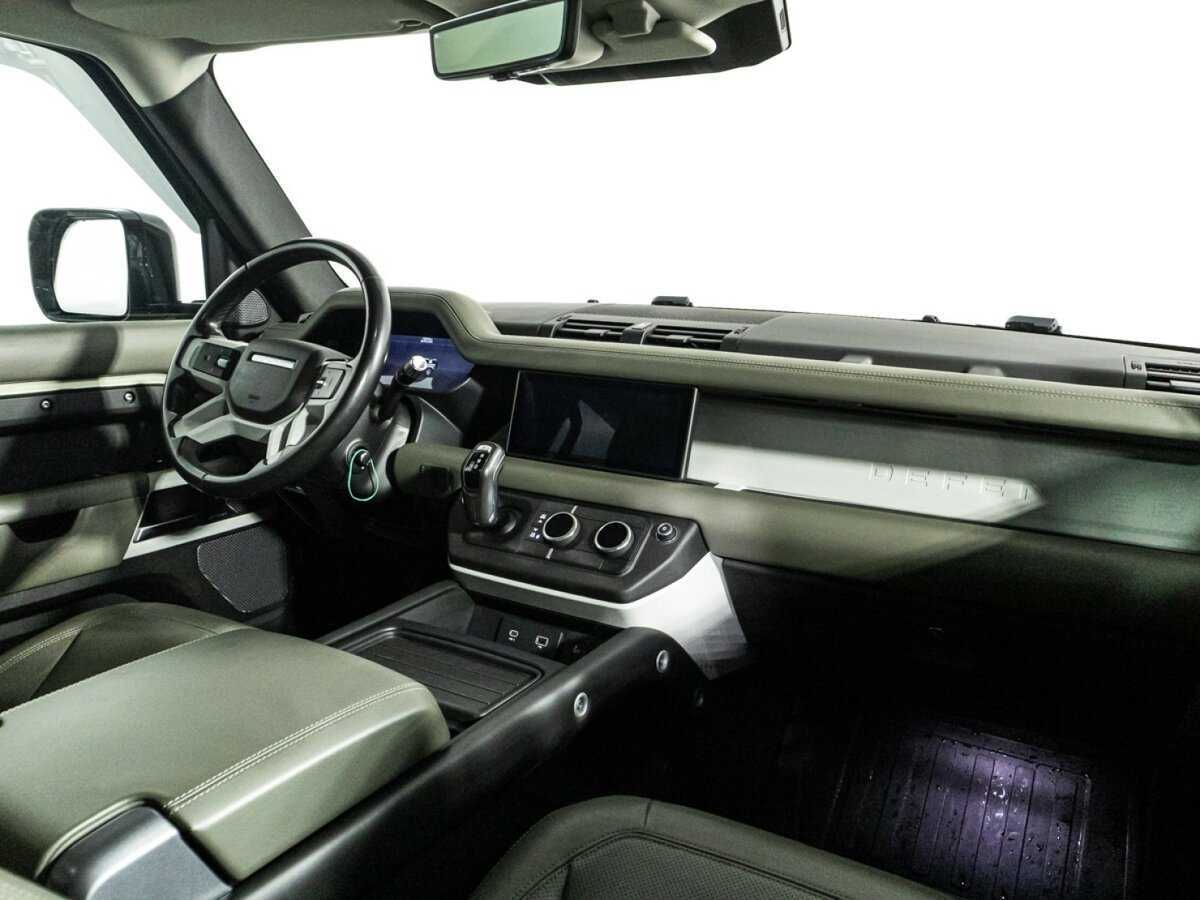 Land Rover Defender 2020 года с пробегом. Фото: #6