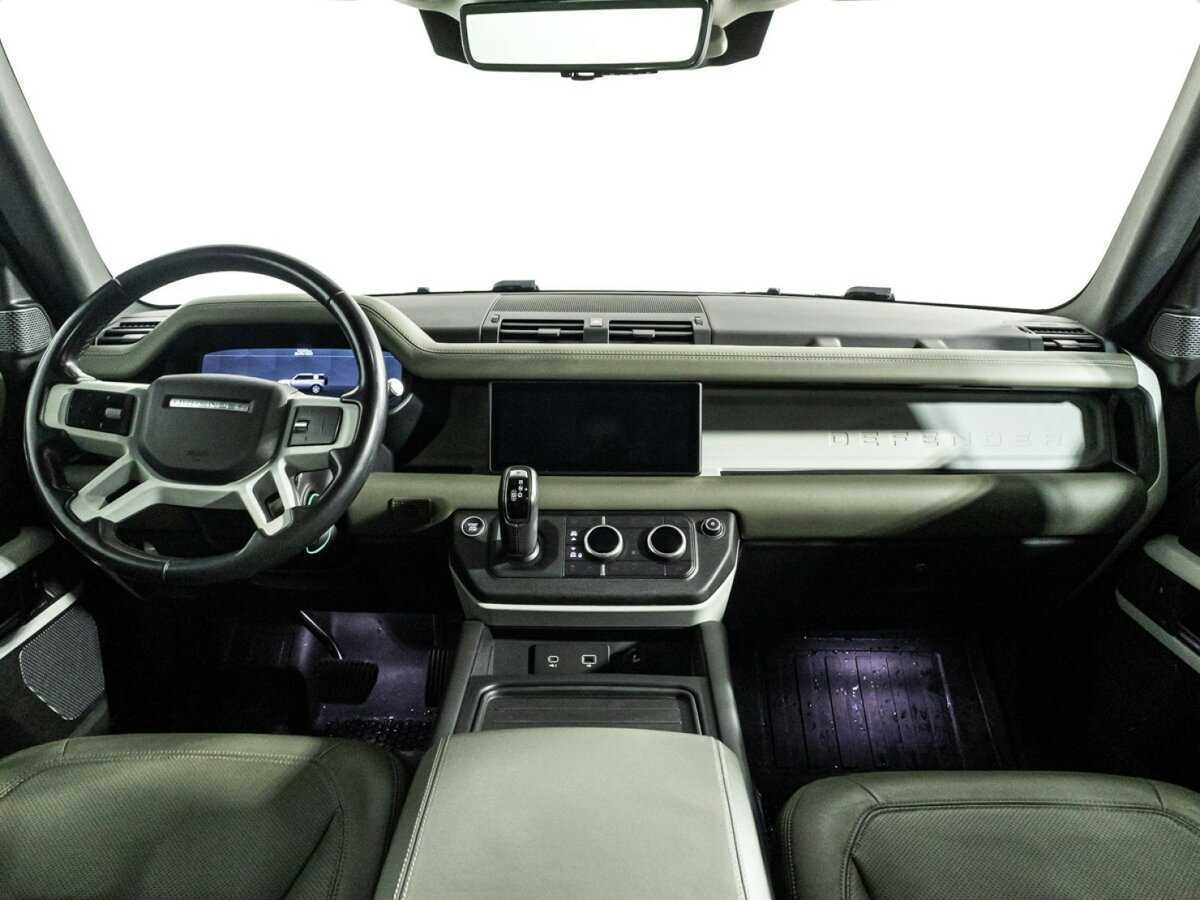 Land Rover Defender 2020 года с пробегом. Фото: #10