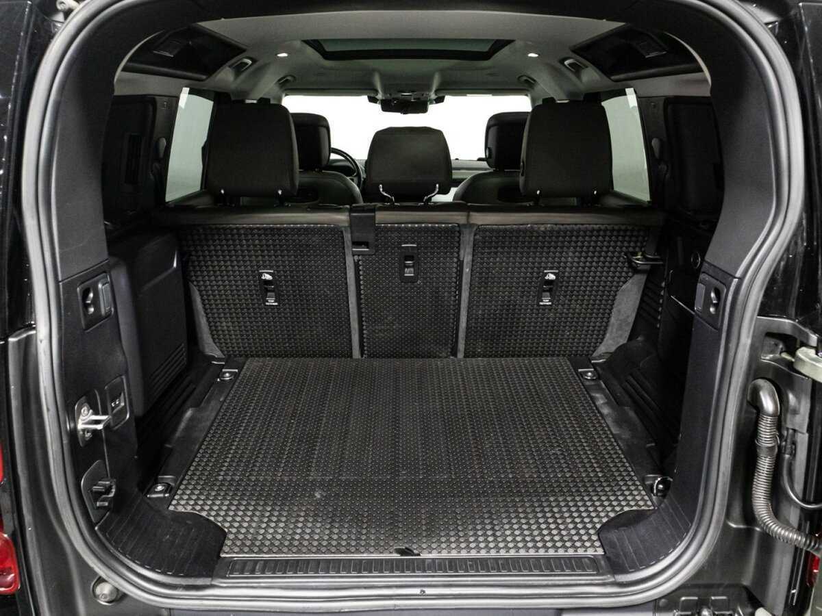 Land Rover Defender 2020 года с пробегом. Фото: #12
