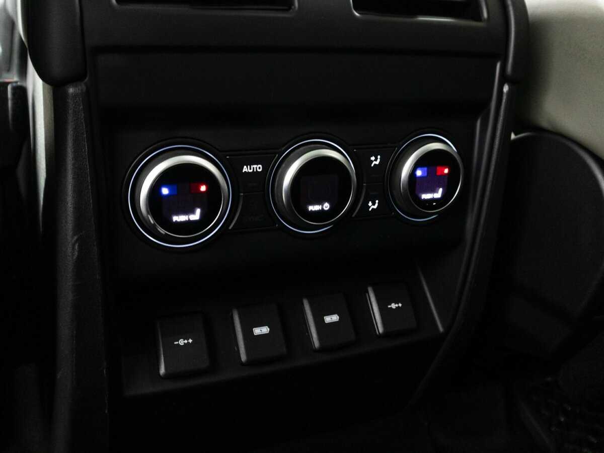 Land Rover Defender 2020 года с пробегом. Фото: #23