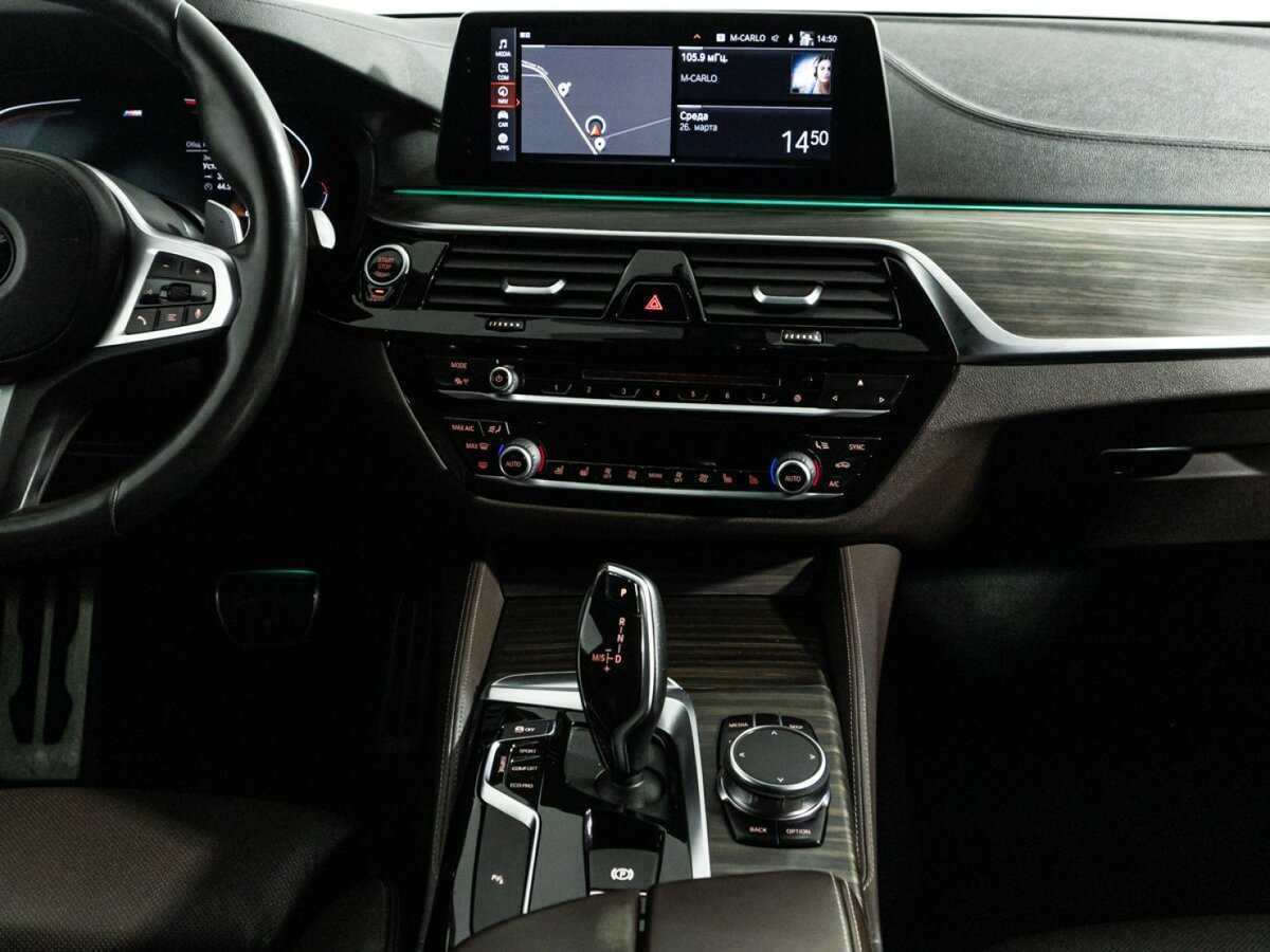 BMW 5 серии 2019 года с пробегом. Фото: #13