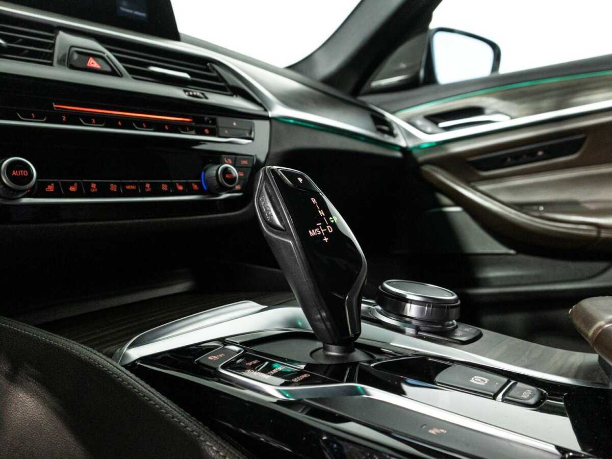 BMW 5 серии 2019 года с пробегом. Фото: #24