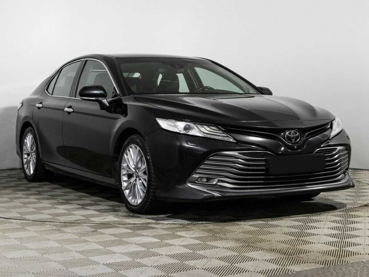 Toyota Camry 2018 года с пробегом. Фото: #2