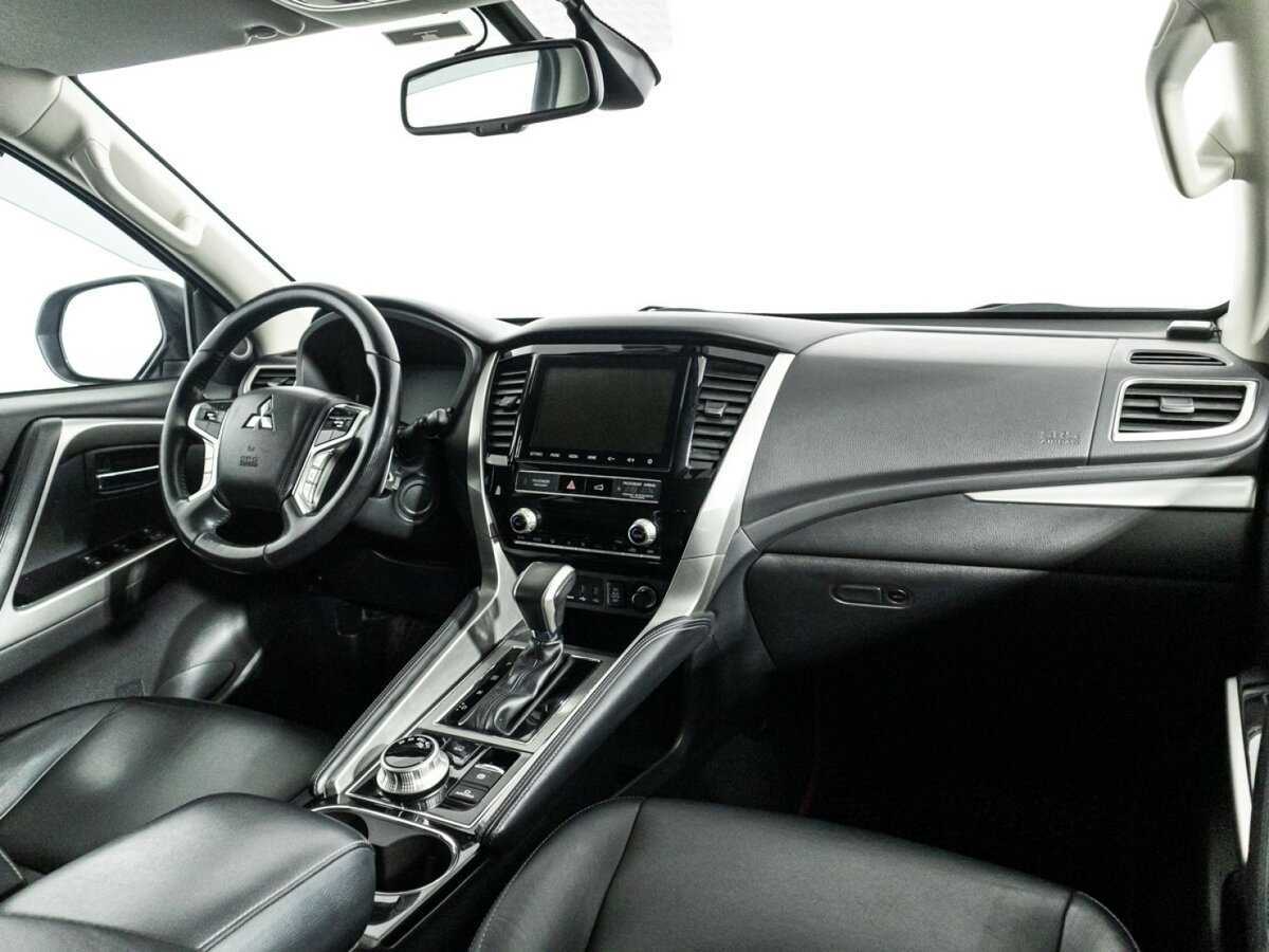 Mitsubishi Pajero Sport 2021 года с пробегом. Фото: #8
