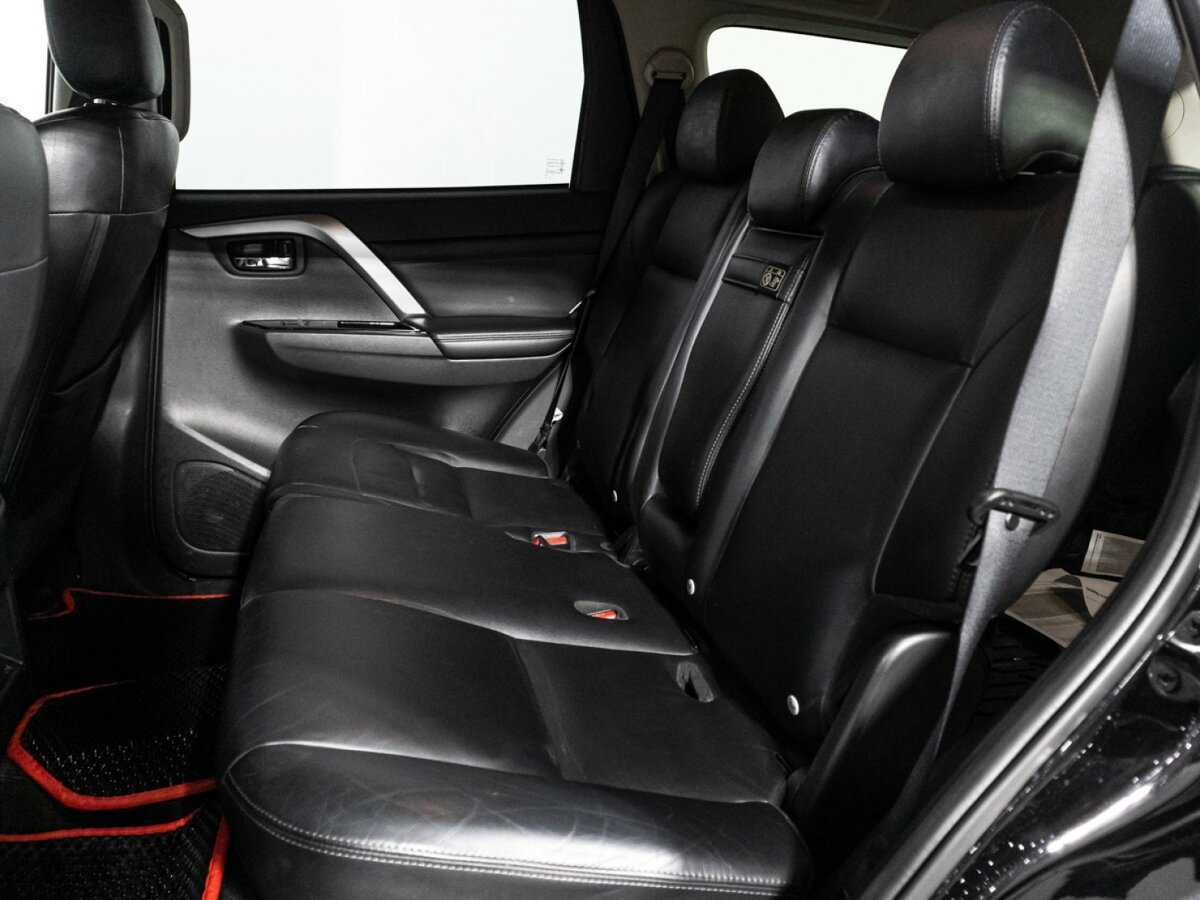 Mitsubishi Pajero Sport 2021 года с пробегом. Фото: #9