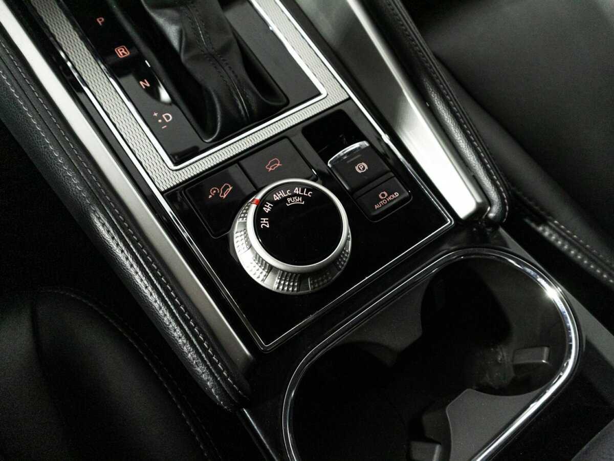 Mitsubishi Pajero Sport 2021 года с пробегом. Фото: #18