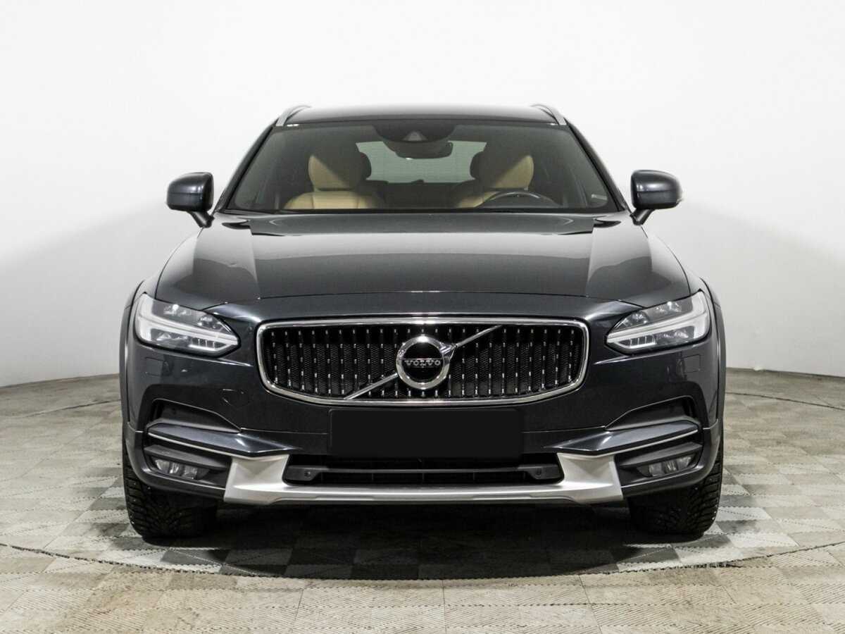 Volvo V90 Cross Country 2019 года с пробегом. Фото: #1