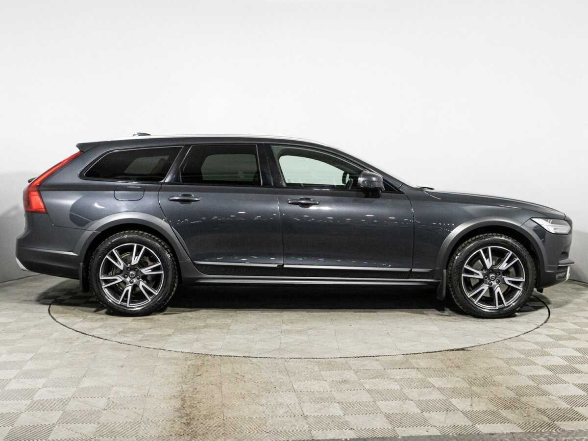 Volvo V90 Cross Country 2019 года с пробегом. Фото: #3