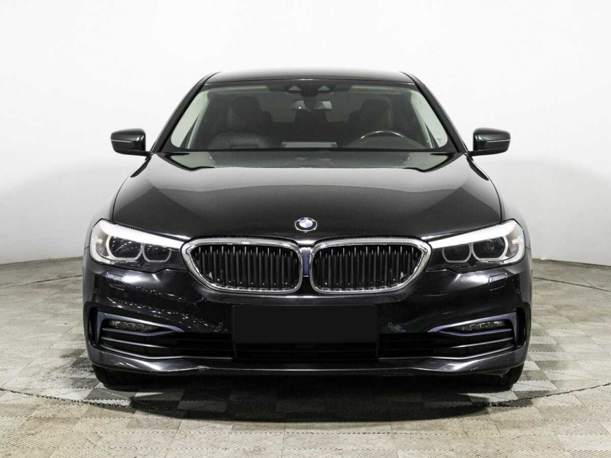 BMW 5 серии 2019 года с пробегом. Фото: #1