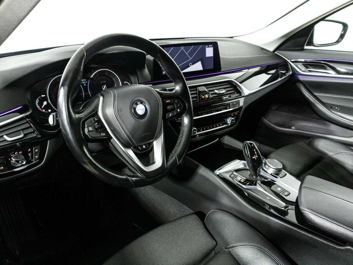 BMW 5 серии 2019 года с пробегом. Фото: #10