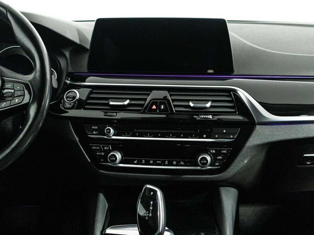 BMW 5 серии 2019 года с пробегом. Фото: #13