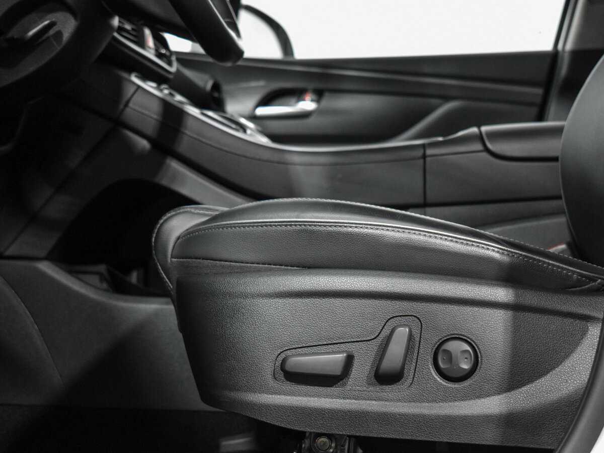 Hyundai Santa Fe 2021 года с пробегом. Фото: #8
