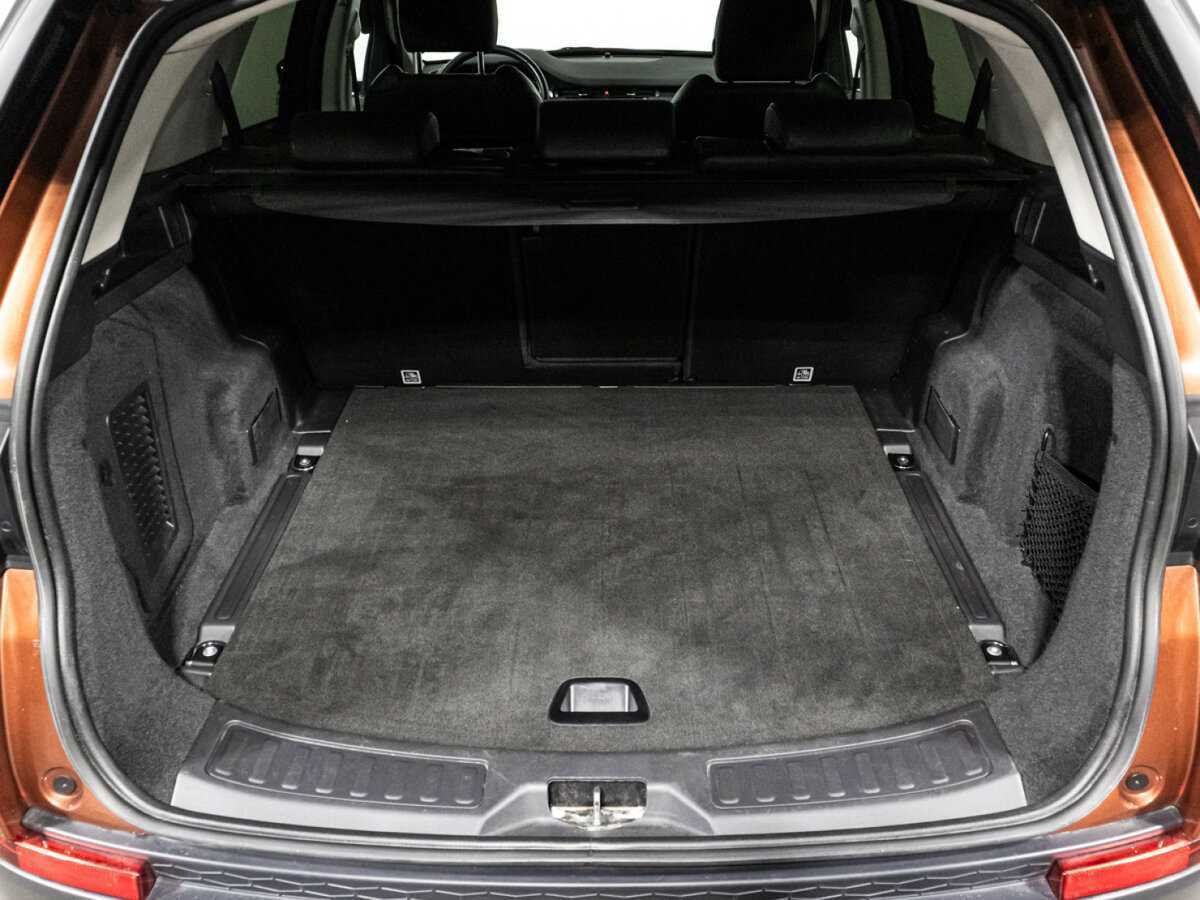 Land Rover Discovery Sport 2019 года с пробегом. Фото: #16