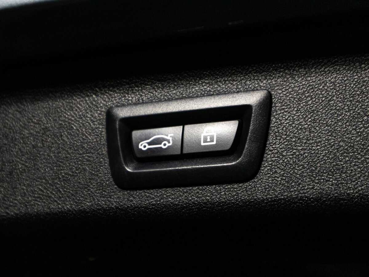 BMW 5 серии 2018 года с пробегом. Фото: #12