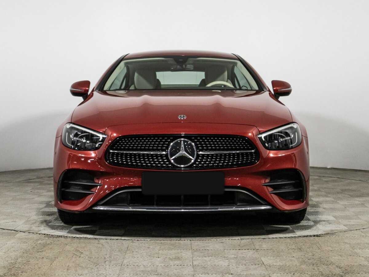 Mercedes-Benz E-Класс 2020 года с пробегом. Фото: #1