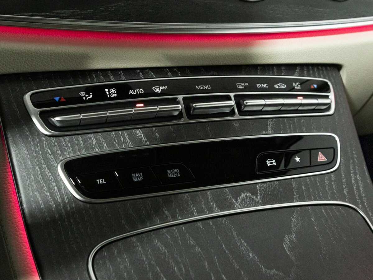 Mercedes-Benz E-Класс 2020 года с пробегом. Фото: #12