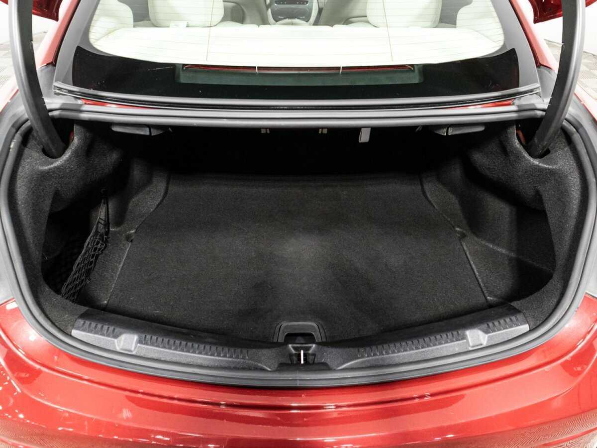 Mercedes-Benz E-Класс 2020 года с пробегом. Фото: #18