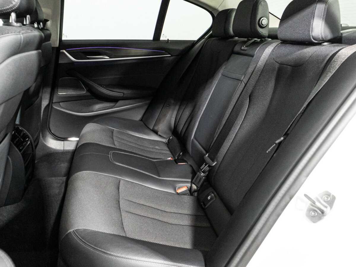 BMW 5 серии 2019 года с пробегом. Фото: #9