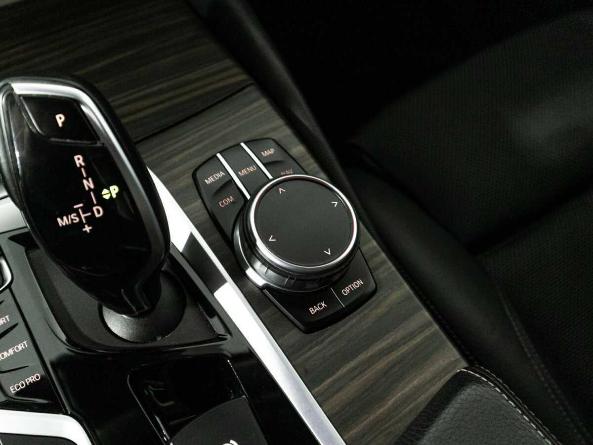 BMW 5 серии 2019 года с пробегом. Фото: #22