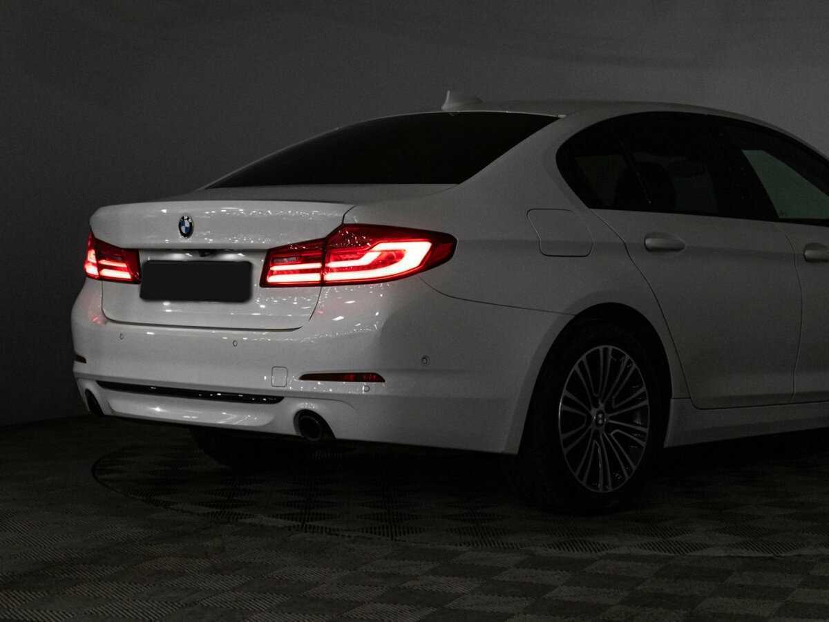 BMW 5 серии 2019 года с пробегом. Фото: #31