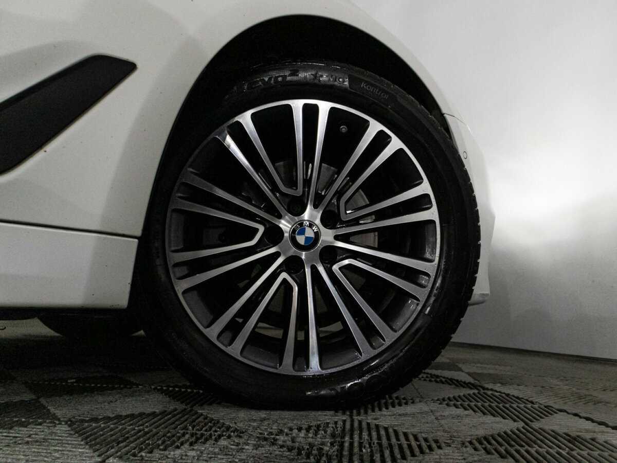 BMW 5 серии 2019 года с пробегом. Фото: #32