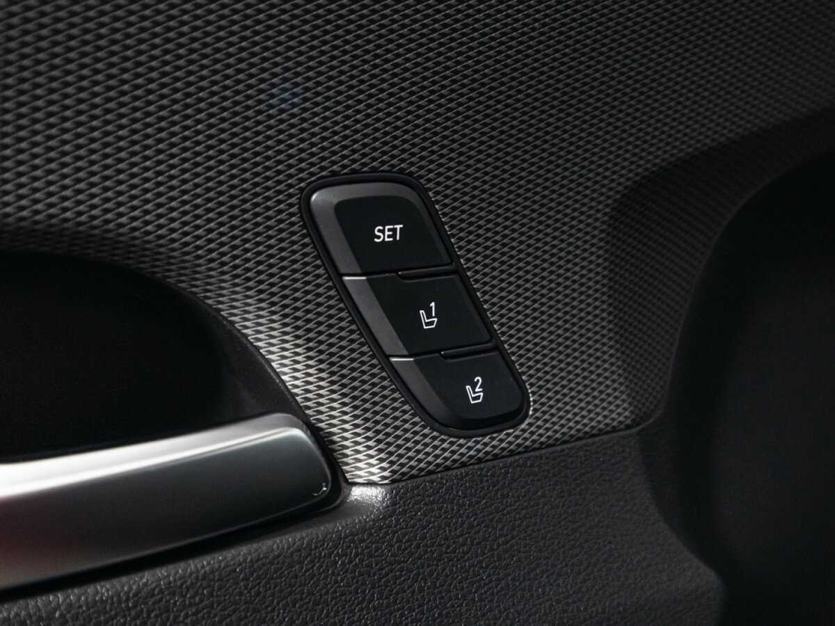 Hyundai Santa Fe 2019 года с пробегом. Фото: #22