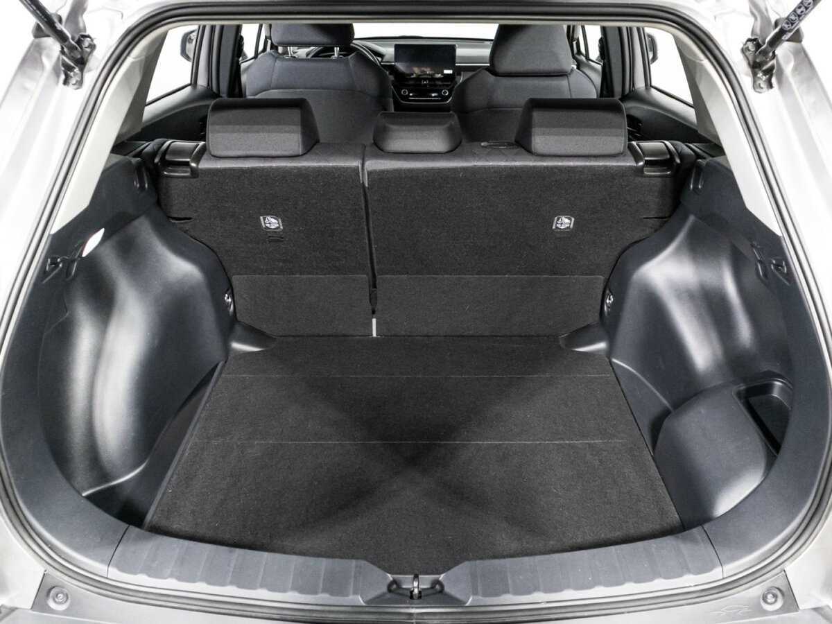 Toyota Corolla Cross 2023 года с пробегом. Фото: #14