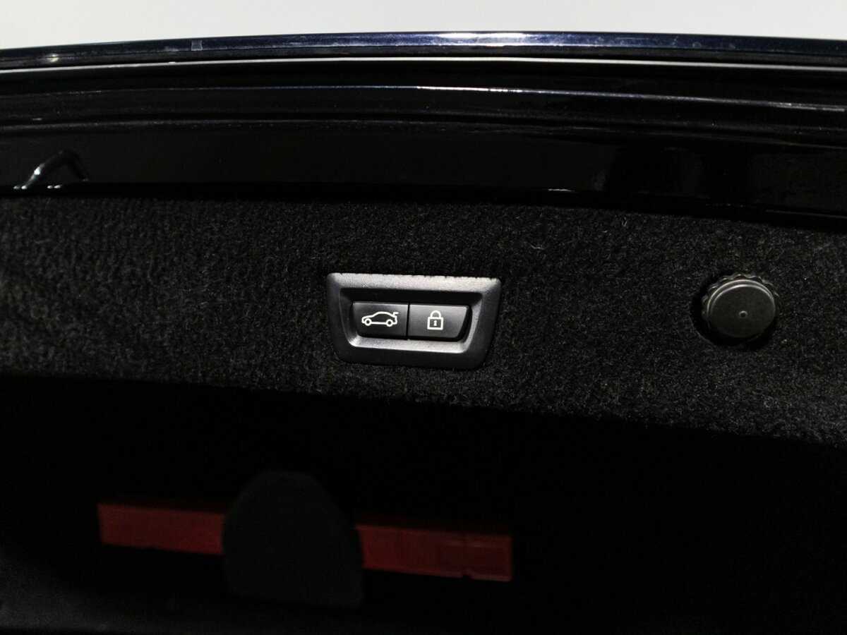 BMW 7 серии 2018 года с пробегом. Фото: #14