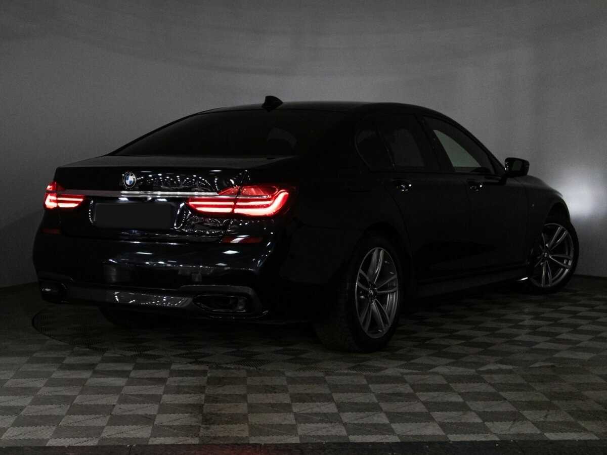BMW 7 серии 2018 года с пробегом. Фото: #29