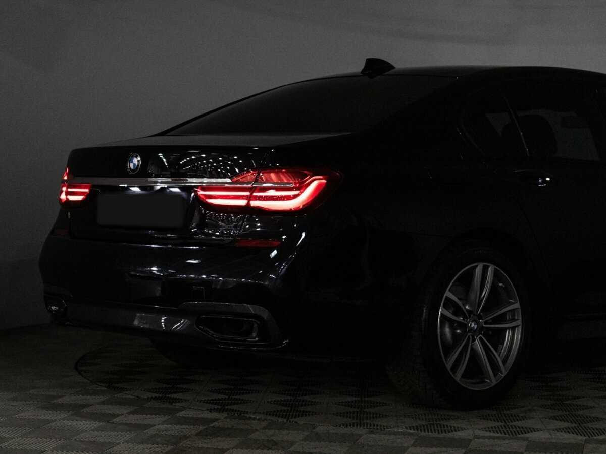 BMW 7 серии 2018 года с пробегом. Фото: #32