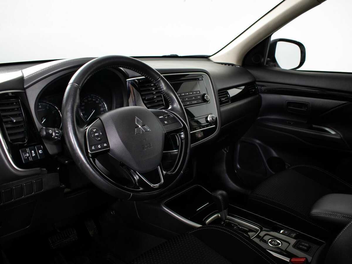 Mitsubishi Outlander 2020 года с пробегом. Фото: #12