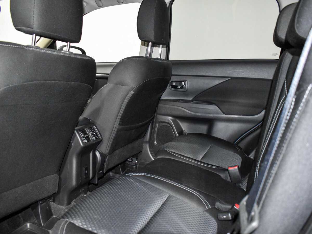 Mitsubishi Outlander 2021 года с пробегом. Фото: #12
