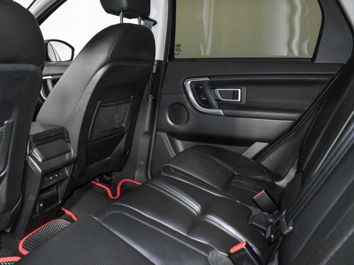 Land Rover Discovery Sport 2016 года с пробегом. Фото: #12