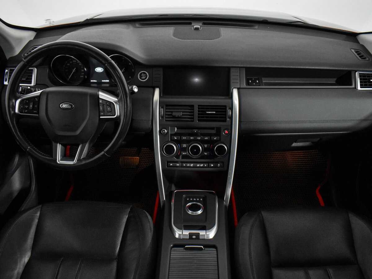 Land Rover Discovery Sport 2016 года с пробегом. Фото: #16