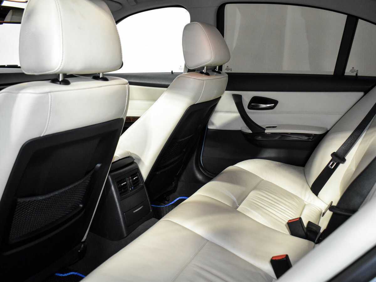 BMW 3 серии 2007 года с пробегом. Фото: #11