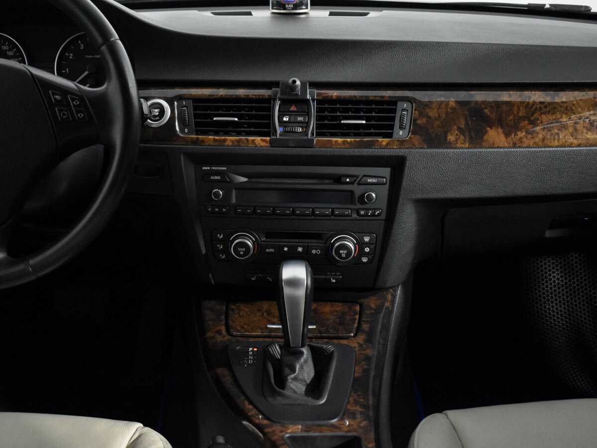 BMW 3 серии 2007 года с пробегом. Фото: #16