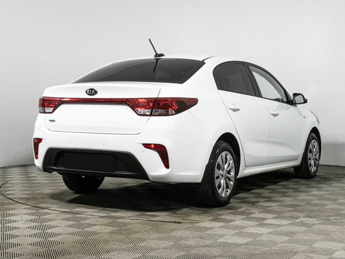 Б/У Киа Рио 2017 года. Фото: #4