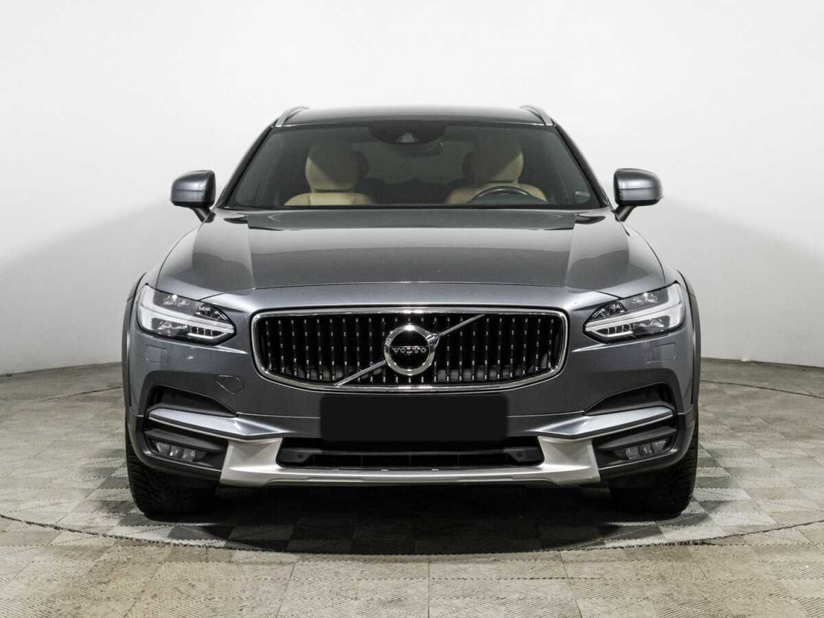 Volvo V90 Cross Country 2019 года с пробегом. Фото: #1