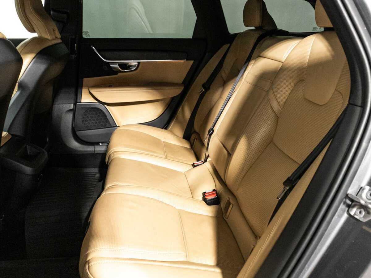 Volvo V90 Cross Country 2019 года с пробегом. Фото: #9