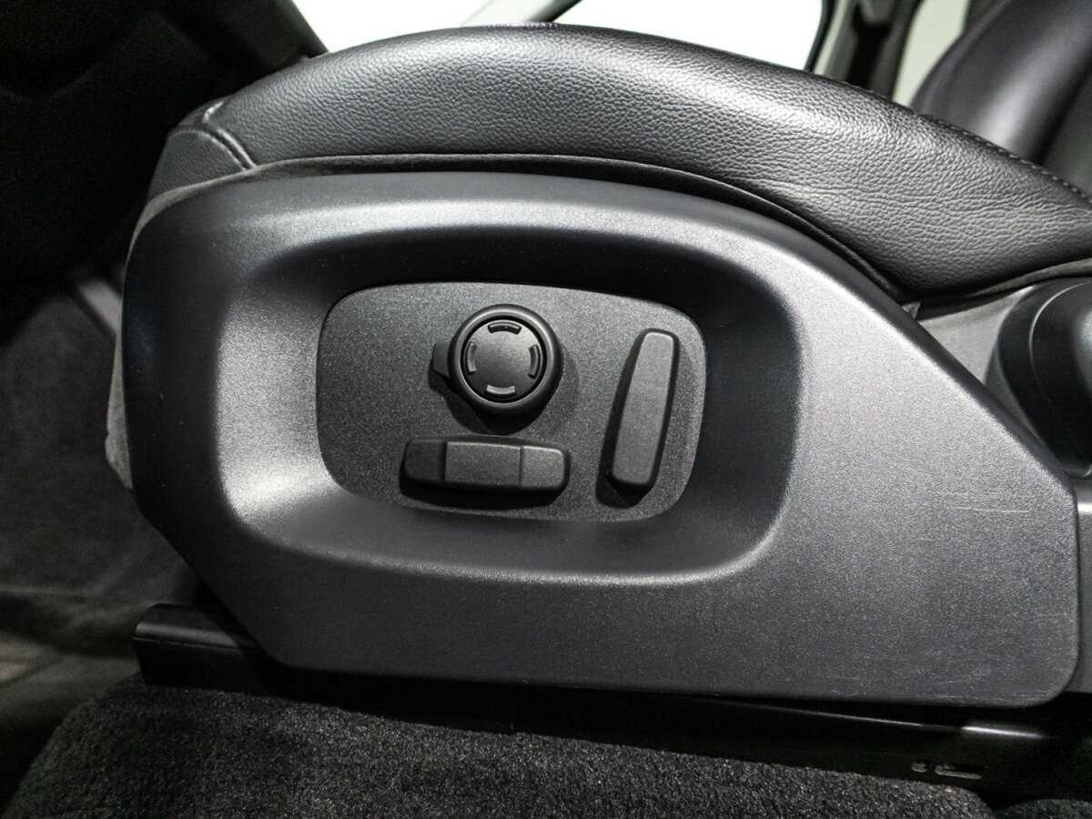 Land Rover Range Rover Sport 2016 года с пробегом. Фото: #16