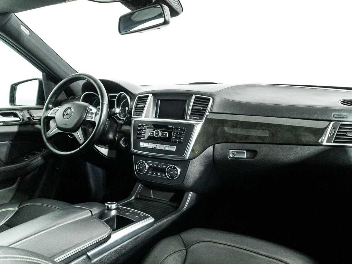 Mercedes-Benz GL-Класс 2015 года с пробегом. Фото: #8