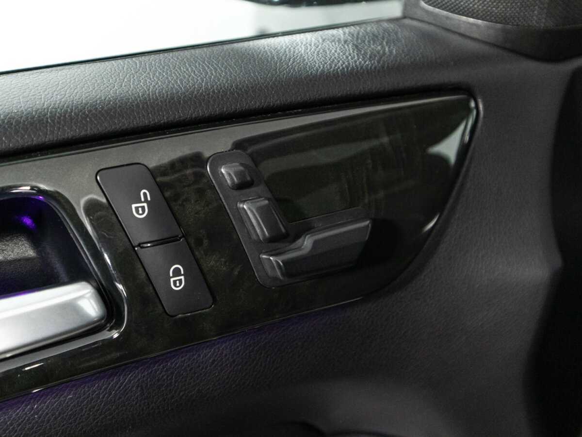 Mercedes-Benz GL-Класс 2015 года с пробегом. Фото: #17