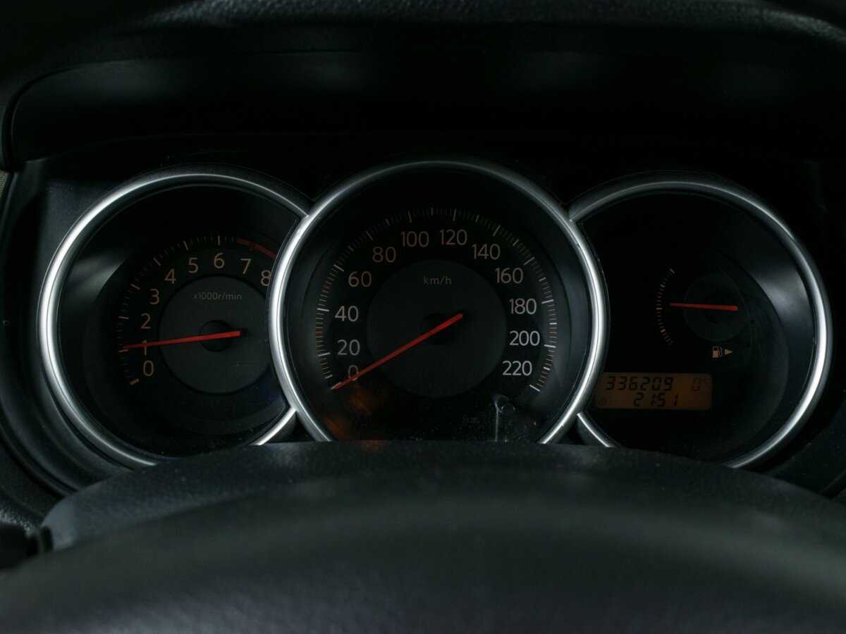 Nissan Tiida 2008 года с пробегом. Фото: #10