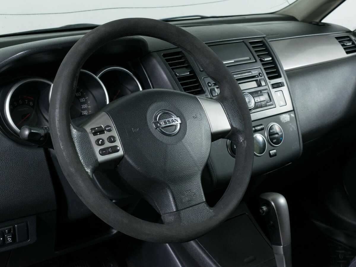 Nissan Tiida 2008 года с пробегом. Фото: #11