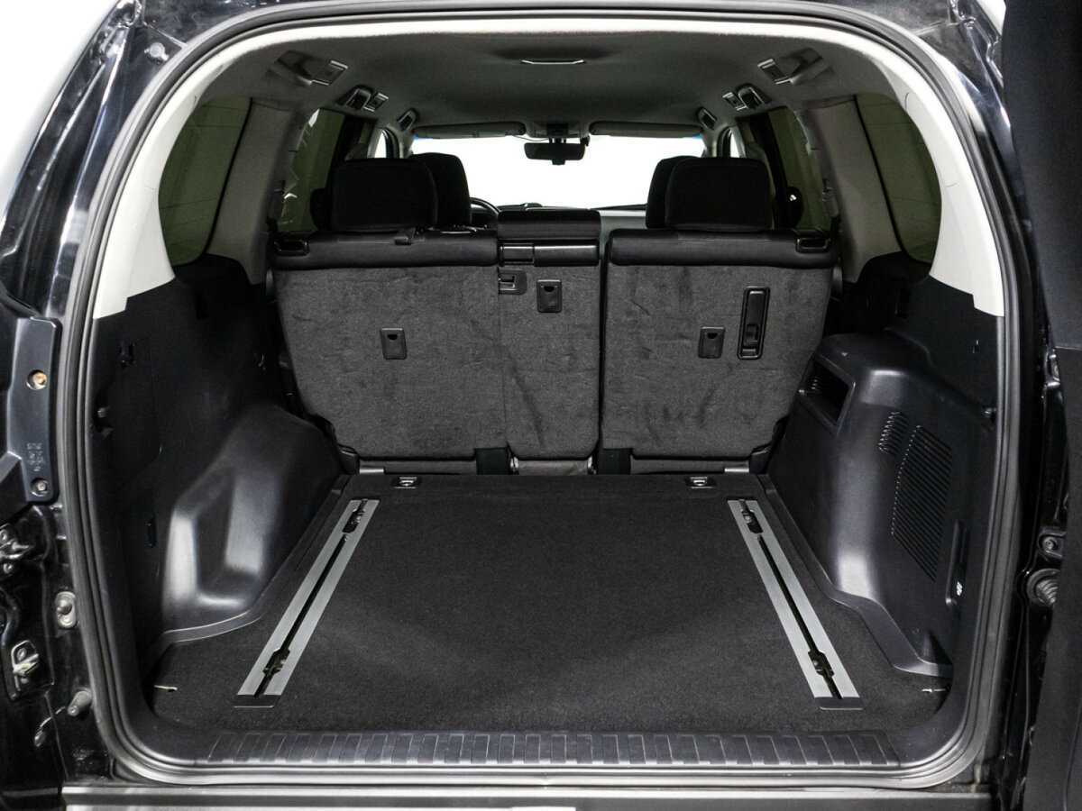 Toyota Land Cruiser Prado 2017 года с пробегом. Фото: #11