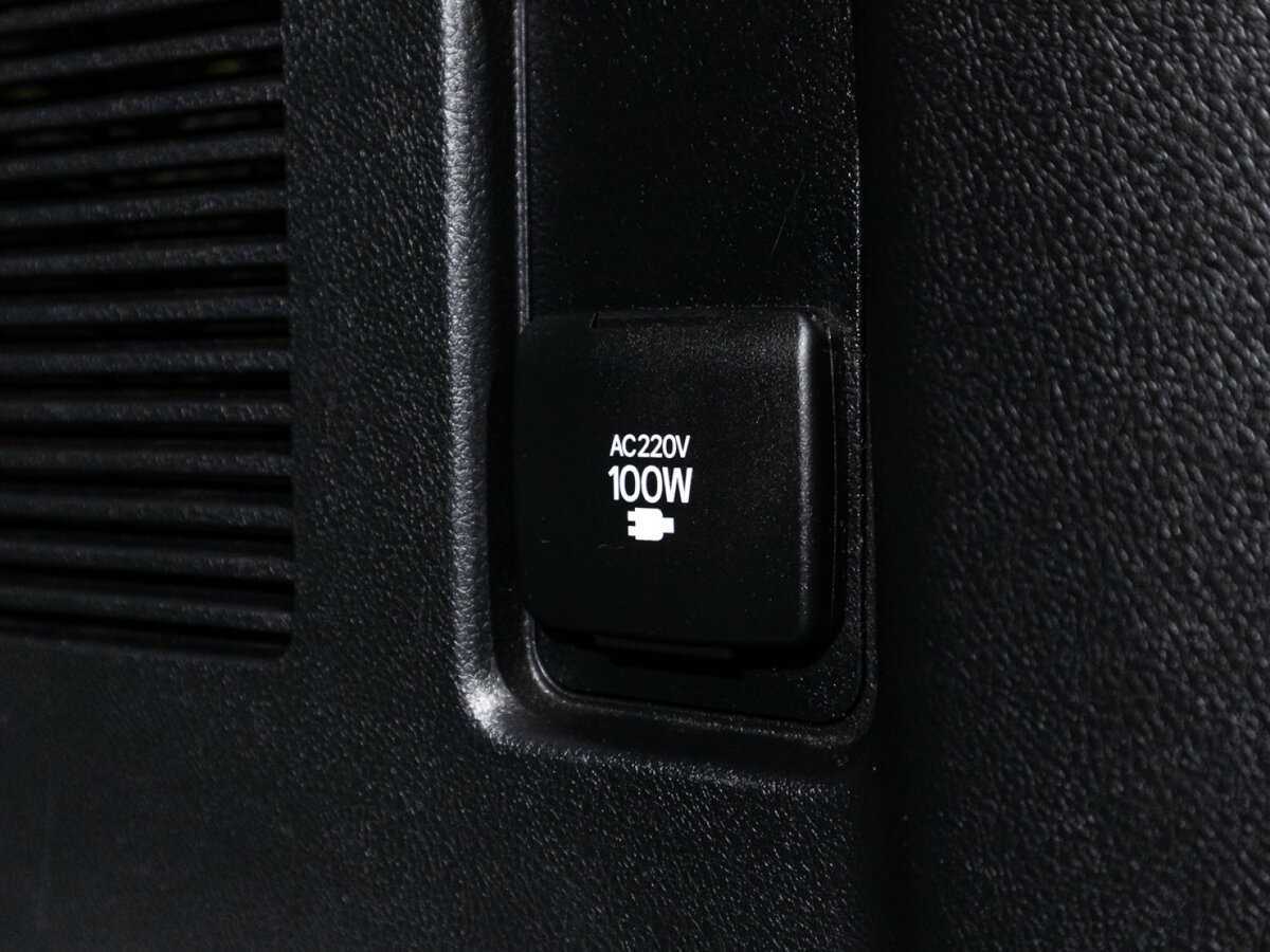 Toyota Land Cruiser Prado 2017 года с пробегом. Фото: #12