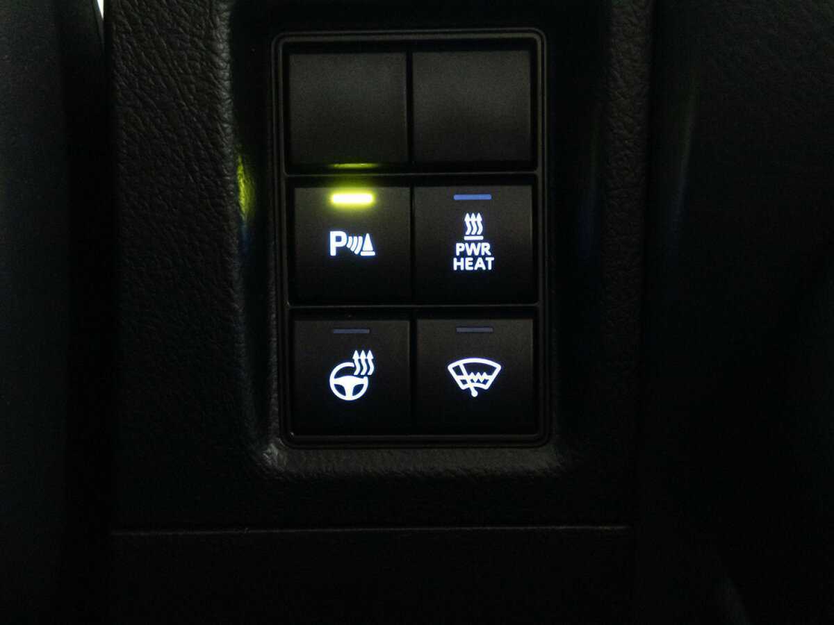 Toyota Land Cruiser Prado 2017 года с пробегом. Фото: #19