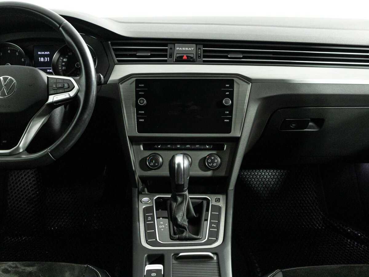 Volkswagen Passat 2021 года с пробегом. Фото: #13